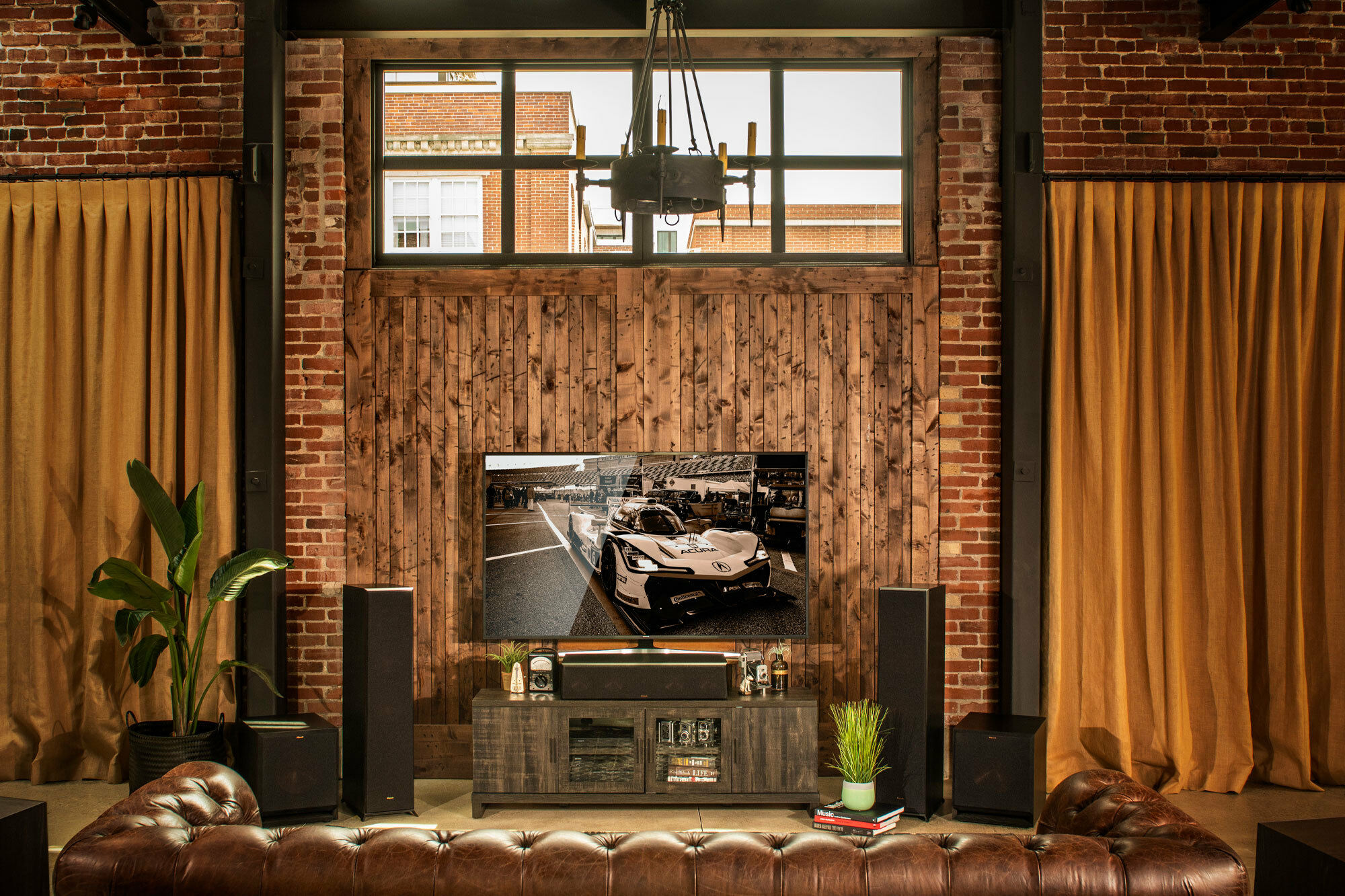 floor standing surround speakers